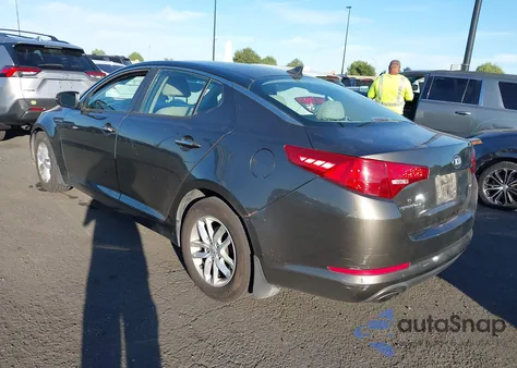 2013 Kia Optima Lx z USA, uszkodzony, nr VIN 5XXGM4A77DG095201
